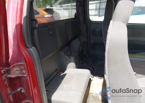 2005 GMC Canyon Sle from USA, damaged, VIN 1GTDT196758236840